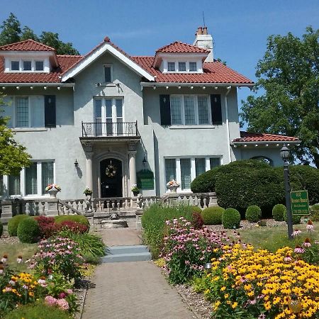 Hanover House Bed And Breakfast Niagara Falls Extérieur photo