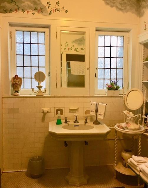 Hanover House Bed And Breakfast Niagara Falls Extérieur photo