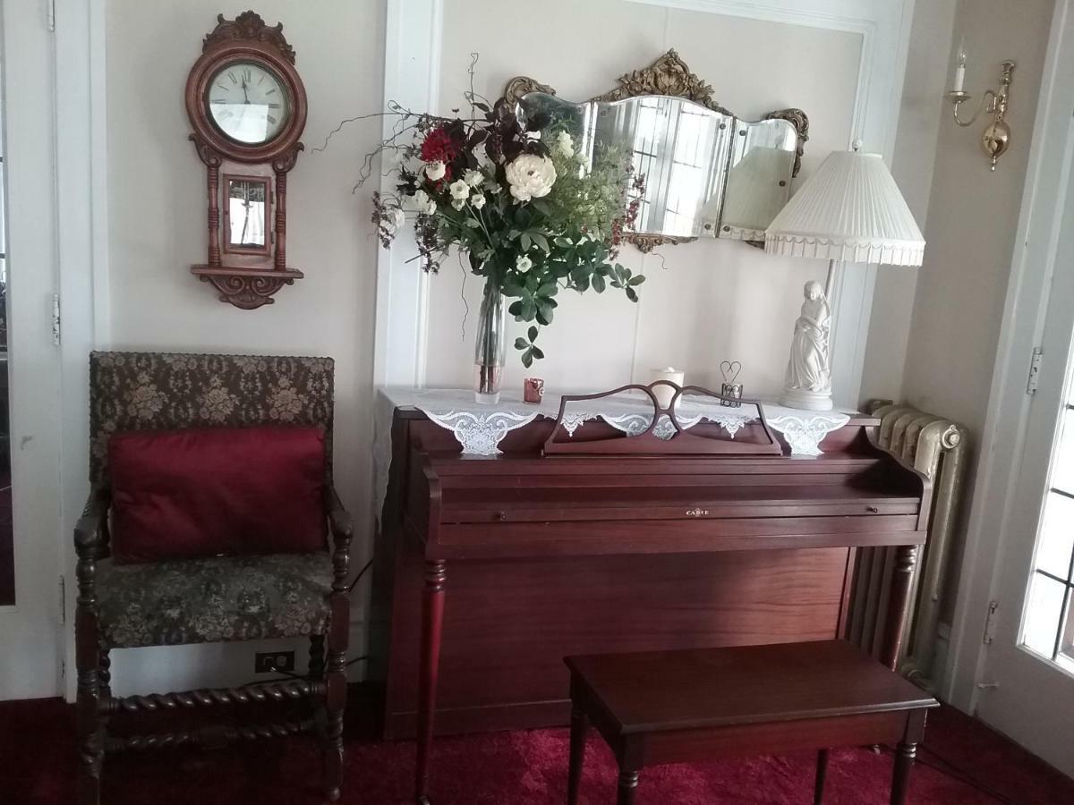 Hanover House Bed And Breakfast Niagara Falls Extérieur photo